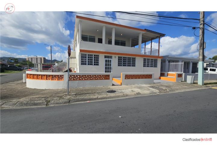 Casa de Tres Cuartos Con Agua - $1,100