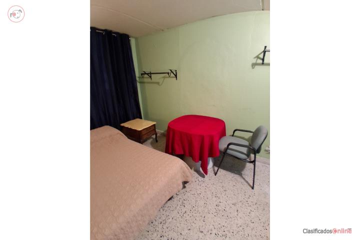Large Studio apt. with airconditioner