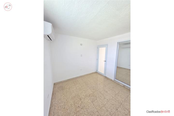 Apartamento $700 mensual. Incluye agua y luz