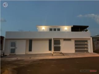 Casa remodelada con agua y luz incluida