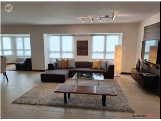 Modern 2/2 apartment at Gallery Plaza