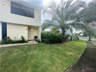 Fully Furnished BeachHouse w/pool & amenities