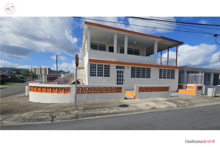 Casa de Tres Cuartos Con Agua - $1,100