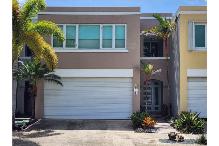 Urbanizacion-Cielo Dorado Village AMNUEBLADA-PRECIOSA URB.CIELO DORADO VILLAGES Casa en Vega Alta