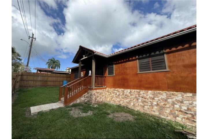 Se alquila casa en Moca