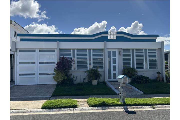 Casa Remodelada en Urb. Los Almendros $1650