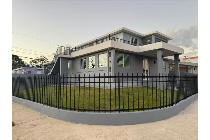 Urbanizacion-Reparto Rosa Maria CASA 2DO NIVEL HERMOSO RECIEN REMODELADO Casa en Carolina