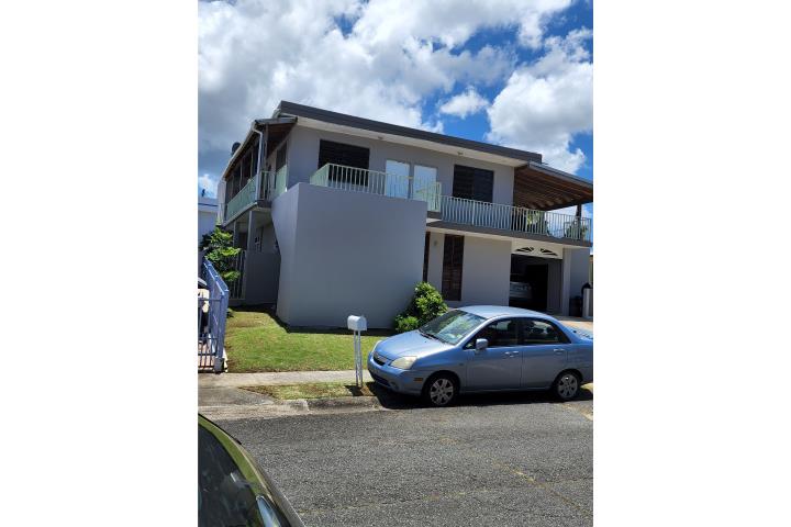 Urbanizacion-College Park Urb. College Park-Casa 3C 3B (debe verla) Casa en San Juan - Río Piedras