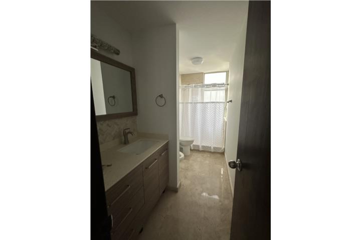 Cond Torre de San Miguel en Guaynabo apt 2 h