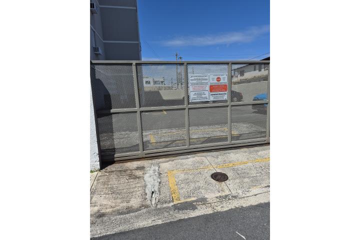 Se Alquila Amplio y Fresco Apt 3H/1B 1 Pkg