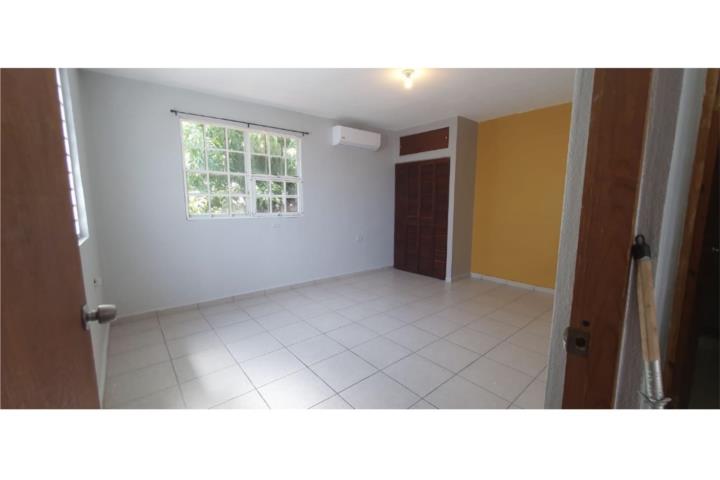 Apartamento en Urb Mariani en Ponce