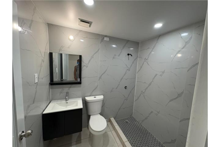 APARTAMENTO REMODELADO CERCA ESC. MEDICINA