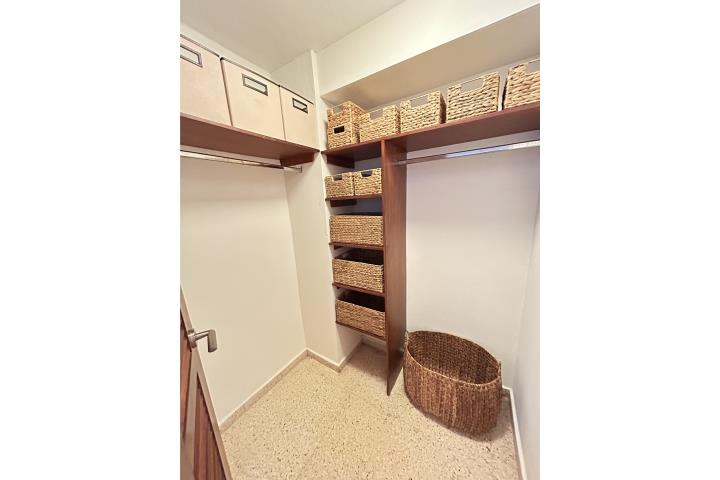 Condado 1hab amueblado con parking