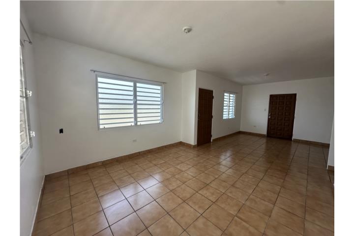 Comoda casa cerca de Puerto Del Rey