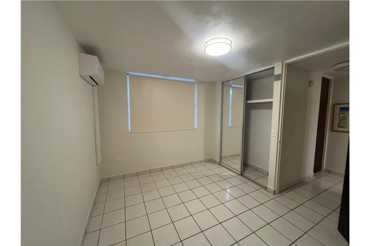 Cuarto Espacioso con Baño Privado