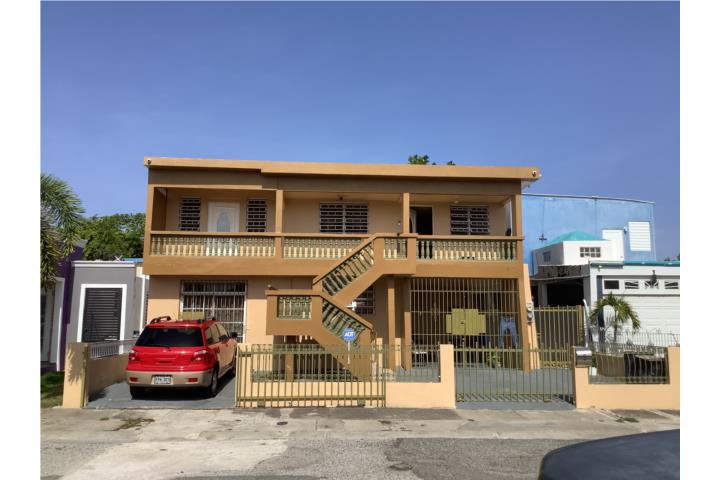 Urbanizacion-Villa Del Carmen CALLE TROPICAL#3445 VILLA DEL CARMEN PONCE PR Casa en Ponce