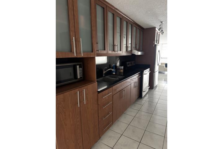 Zona Comercial-Centro Comercial Laguna Gardens Monterrey Estates Walkup 1er piso 2/2 Apartamento/WalkUp en Carolina