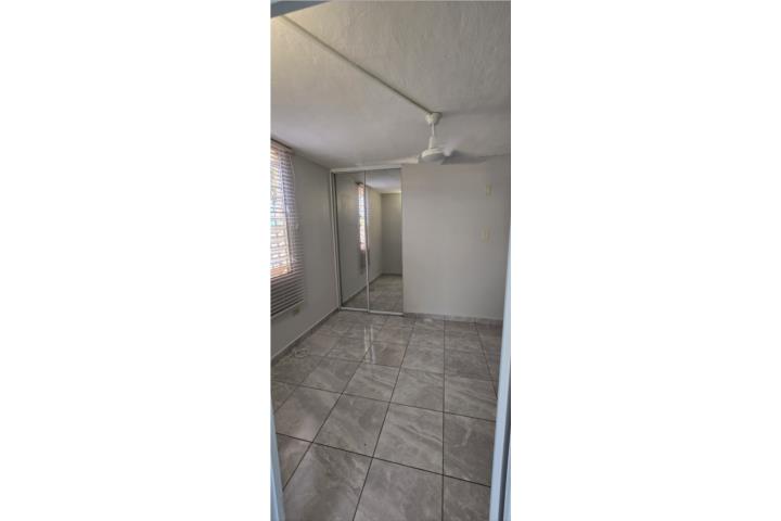 Urbanizacion-Santa Teresita Urb. Santa Teresita ext. 1 Apartamento en Ponce