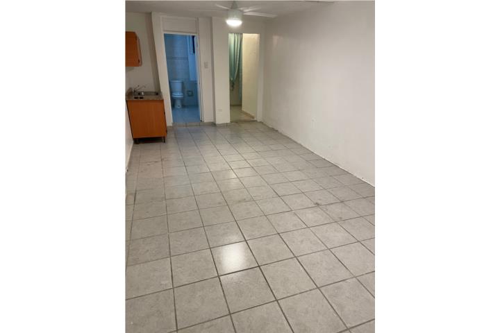 Urbanizacion-Lomas De Carolina Studio para persona sola Apartamento en Carolina