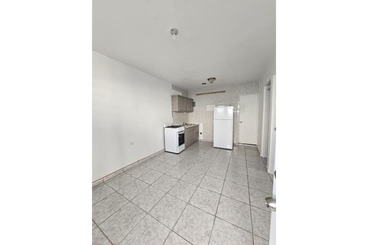 Urbanizacion-Puerto Nuevo Puerto Nuevo Apart. Remodelado Agua y Luz I Apartamento en San Juan - Río Piedras