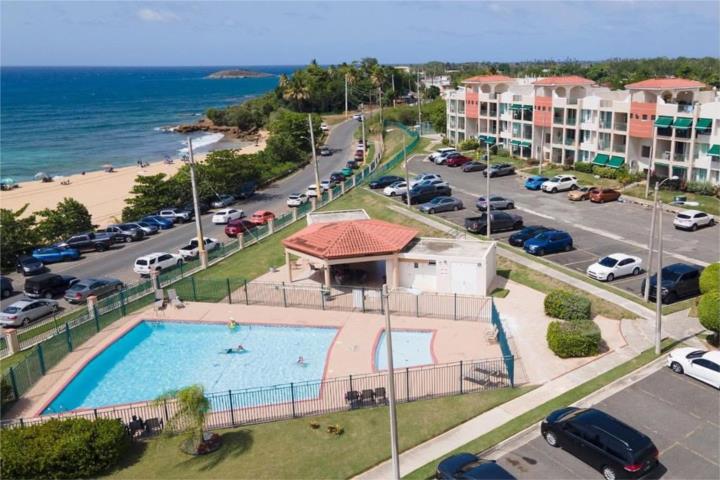 Barrio-Islote OCEANÍA - BEACH FRONT - 3H/2B - FULLY FURNISH Apartamento/WalkUp en Arecibo