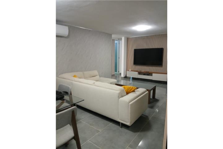 Condominio-Colina Real Colina real los paseos Apartamento/WalkUp en San Juan - Río Piedras