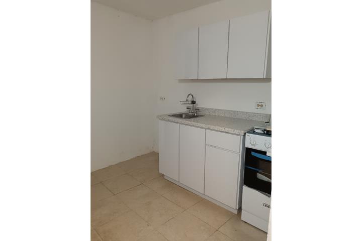 Apartamento urb villa prades