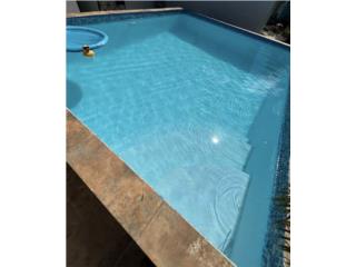 House with pool near everything