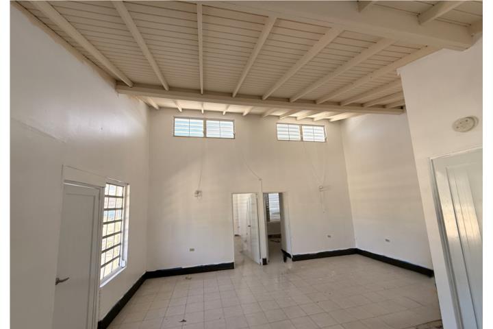 Arecibo!! Apartamento Recien Renovado!!