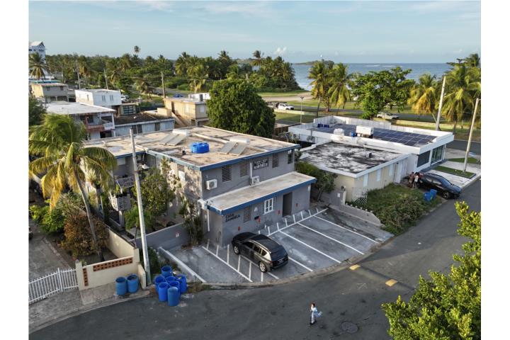 2bd - remodelado - A/C - Levittown - playa