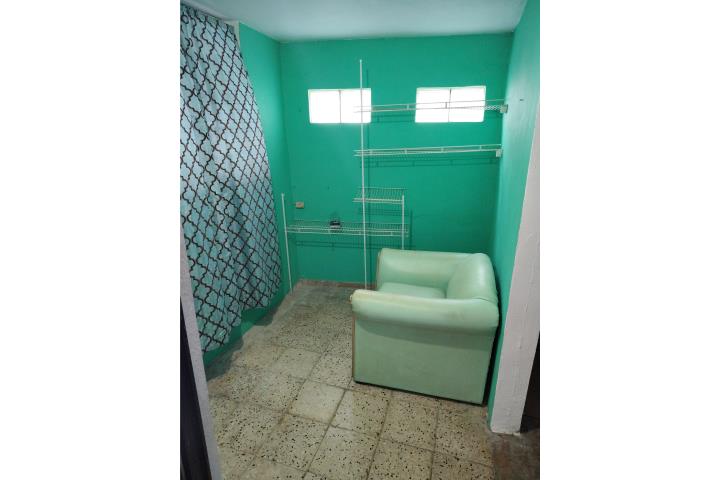 Urbanización Reparto Valencia Bayamón