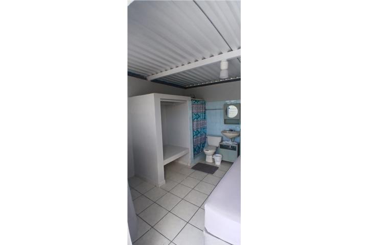 Studio incluye Agua y Luz Urb. Caparra Height