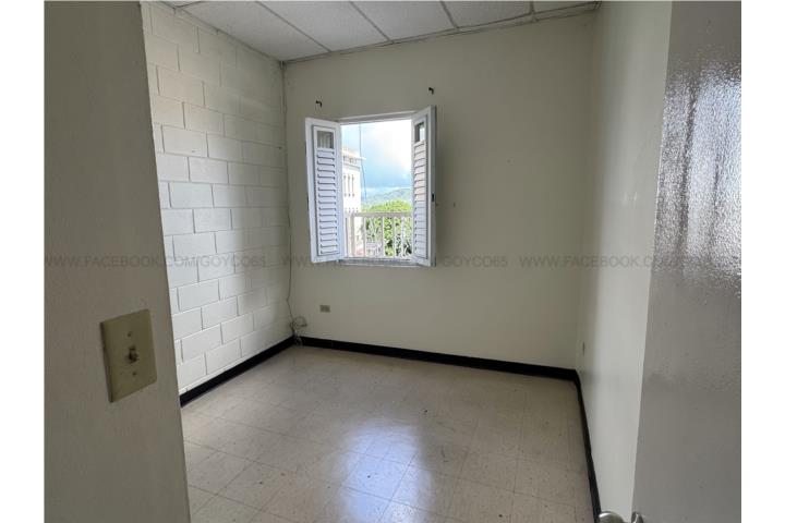 Apt Caguas Pueblo 2H/1B excelente ubicacion