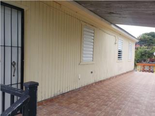 Alquiler Barrio El Tuque Casa Grande El tuque incluye agua luz Ponce