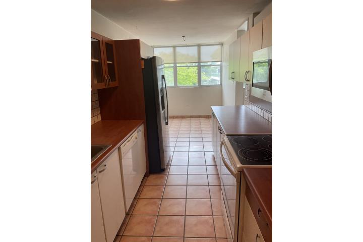 Hermoso apartamento en La Villa Gardens