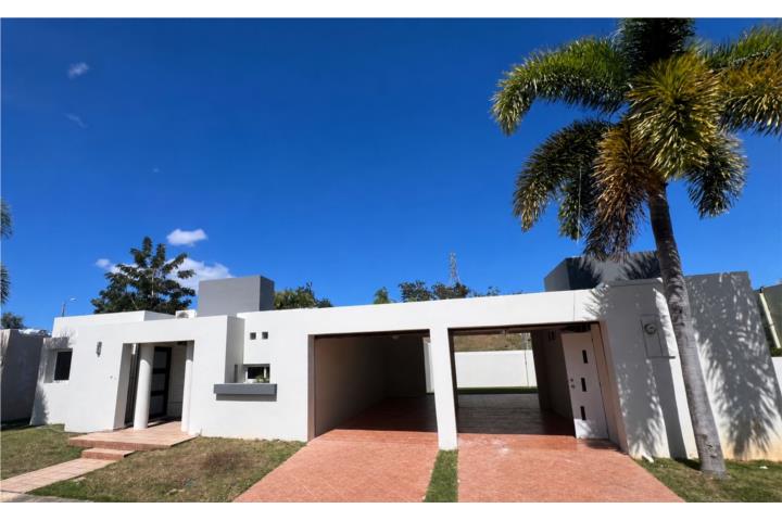 HERMOSA RESIDENCIA PASEO LOS ROBLES