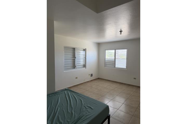 Urb. Villa Evangelina, Studio $500