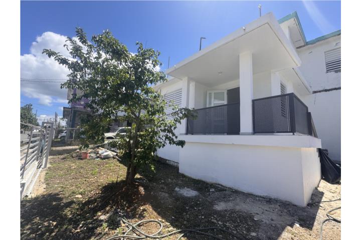RECIÉN REMODELADA EN CANÓVANAS  LISTA P