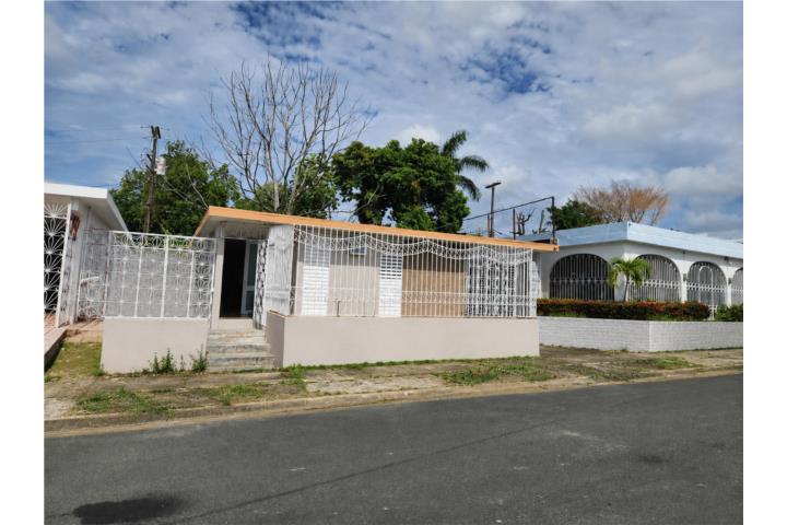 Casa 4 cuartos Flamboyan Garden
