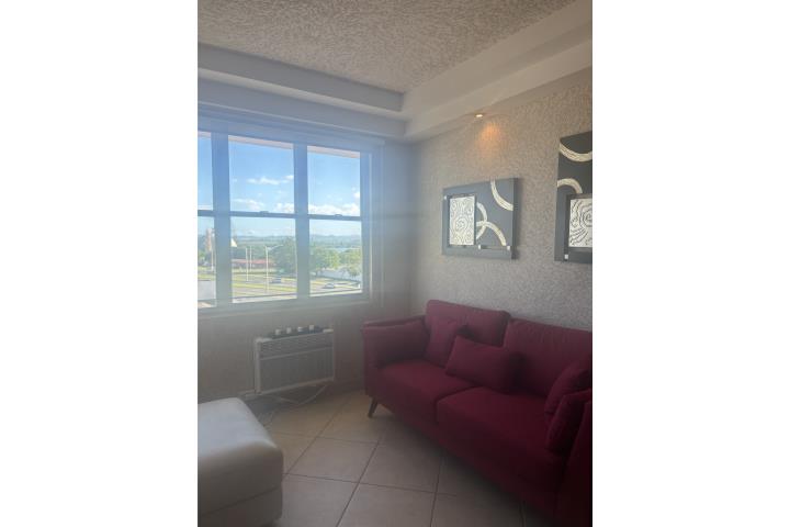 Cond. Vistas de San Juan, Hermoso apartamento