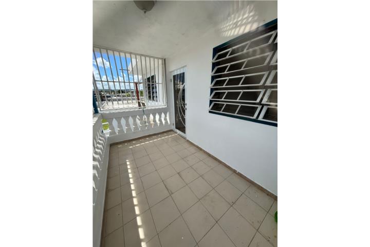 Se renta Villa Carolina
