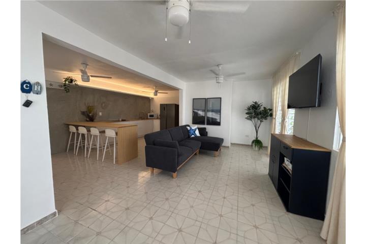 Vieques, Cocina y baño remodelado! Espaciosa.