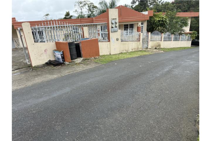 Casa 3 cuartos un baño Bo Lonas de Canovanas