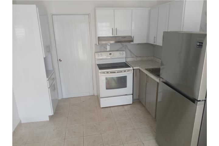 JARDINES DE CAPARRA 2Hy1B  $725 cerca del tre