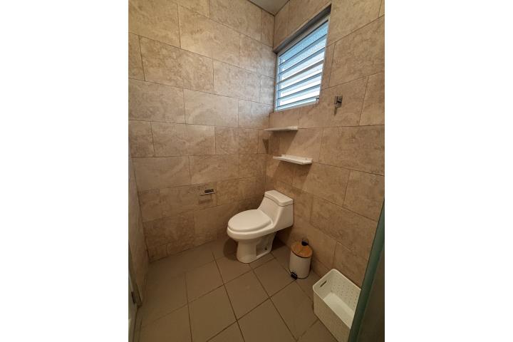 CASA PRECIOSA REMODELADA 2do PISO