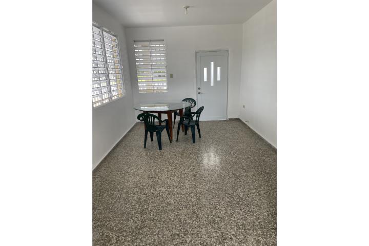 Casa independiente (segunda planta)