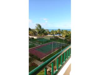 Alquiler Condominio Playa Azul Completely furnished apartment with laundry Luquillo