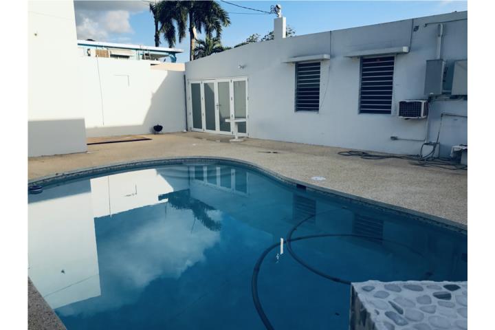 3/3 House with Pool in Isla Verde