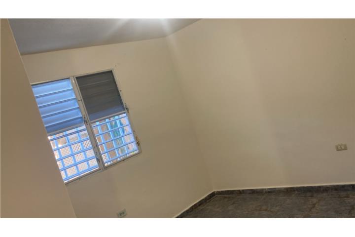 Urb. Puerto Nuevo Apartamento