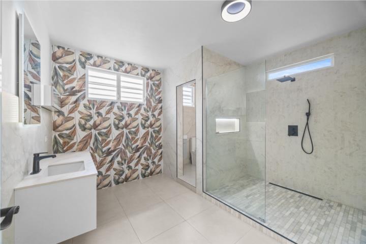 CASA RECIEN REMODELADA EN PUNTAS RINCON